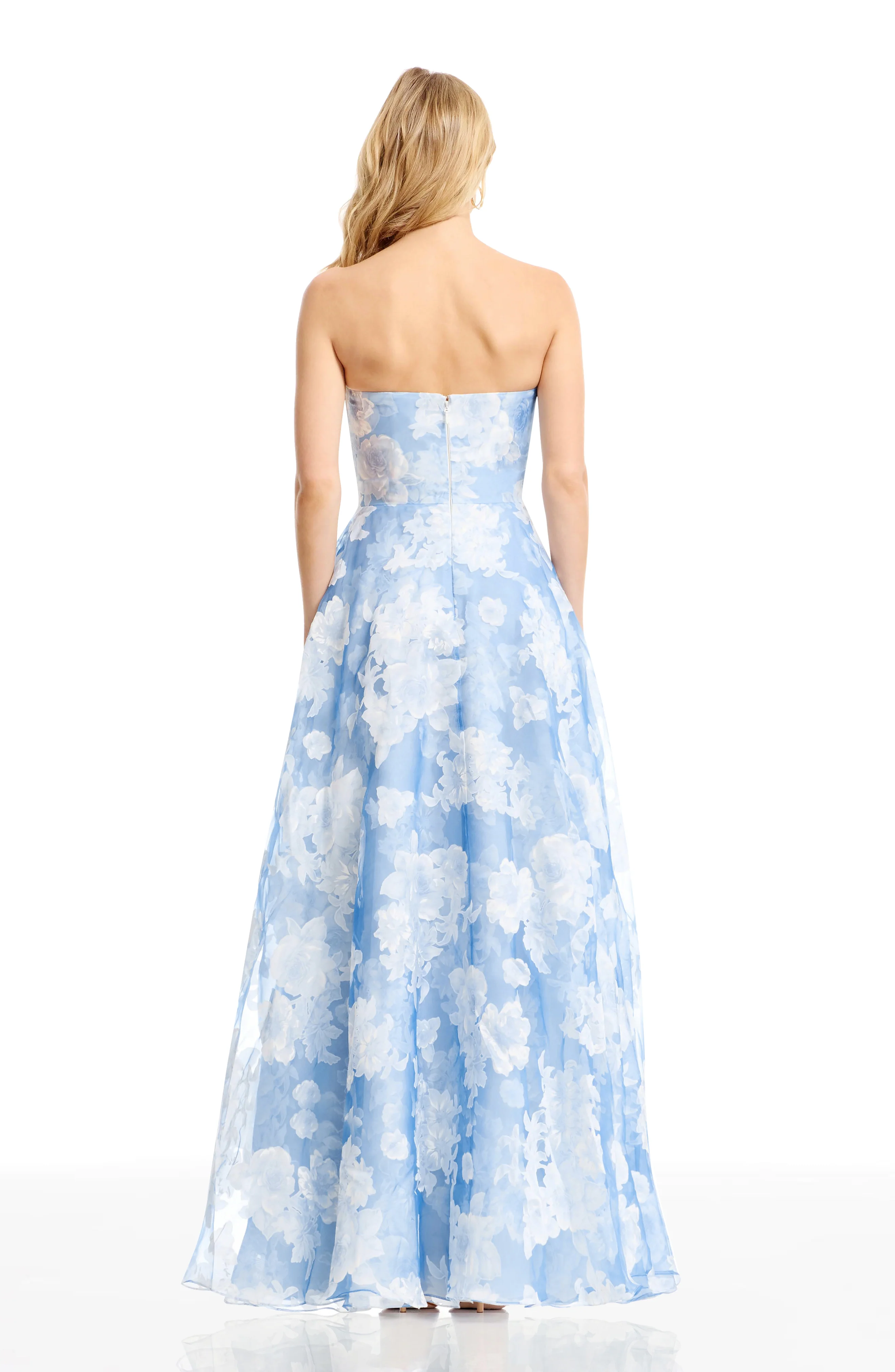 Kit Gown - Image 5